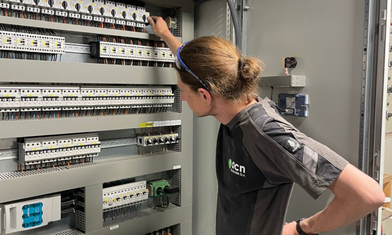 Andrzej is elektromonteur bij ACN Techniek in Emmeloord