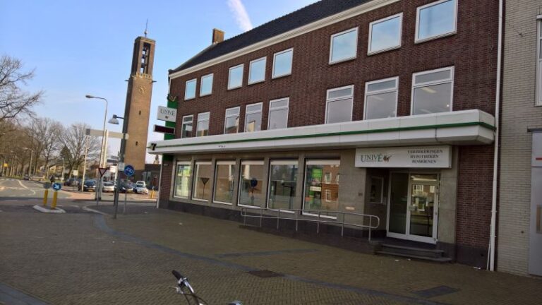 ACN Techniek paste de elektrotechnische installatie en het data-netwerk aan bij de renovatie van het Univé-kantoor aan de Beursstraat in Emmeloord.