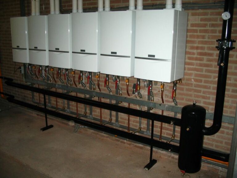 ACN Techniek verving de ketels bij Stichting NAK in Emmeloord en realiseerde twee cascadesystemen met in totaal negen Vaillant ketels.