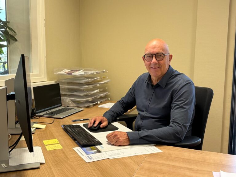 Anthonie werkt bij ACN Techniek in Emmeloord als financieel administratief medewerker